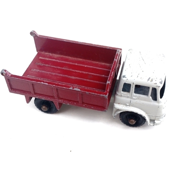 LESNEY Miniature Farm Bedford Dumptruck Metal Die Cast Matchbox Toy No3 - Picture 4 of 11
